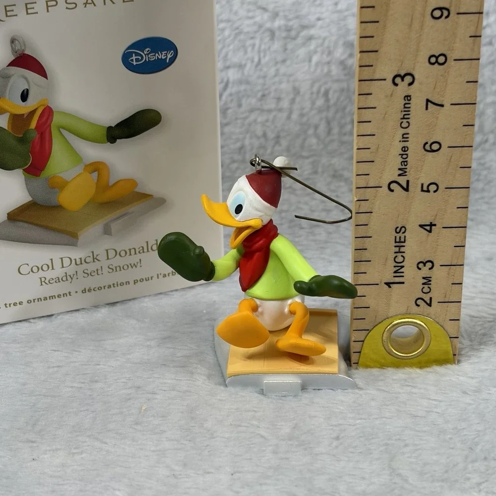 Hallmark Keepsake Disney Cool Duck Donald‎ 2012